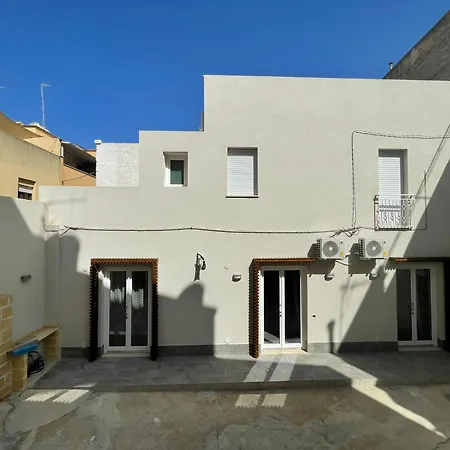 Appartement Lazzara 19 *