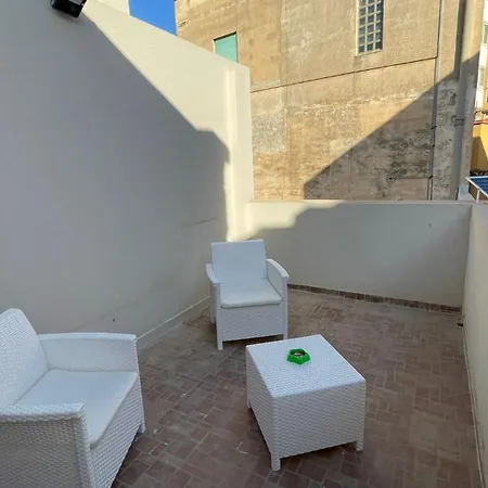 Lazzara 19 Apartment