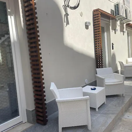 Apartmán Lazzara 19 *