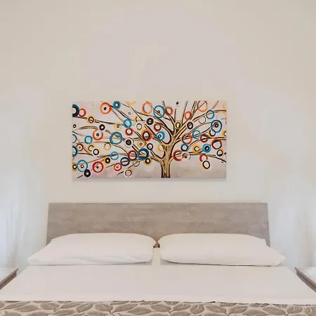 Apartment Lazzara 19 *