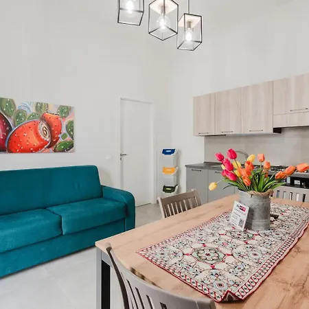 Lazzara 19 * مارسالا