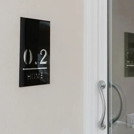 Lazzara 19 * مارسالا