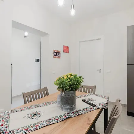 Lazzara 19 Apartmán *