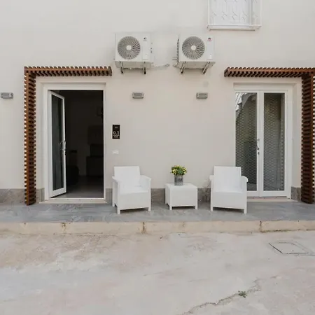 Lazzara 19 * مارسالا